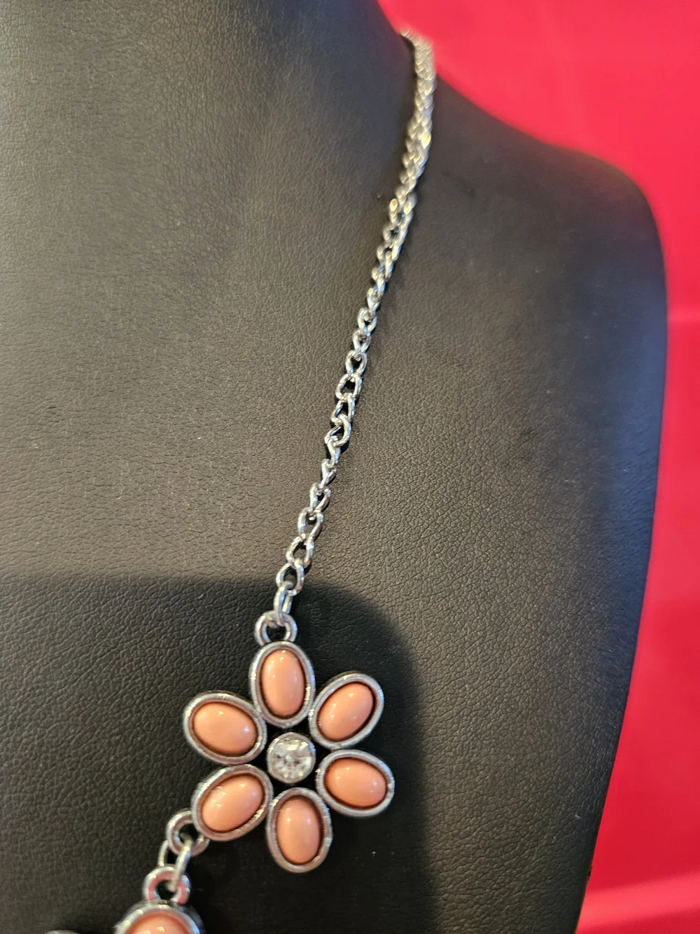 paparazzi Peach Floral Cluster Necklace with Silver-Tone Accents